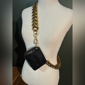 Kara New York Viral Black Bike Chain Wallet crossbody